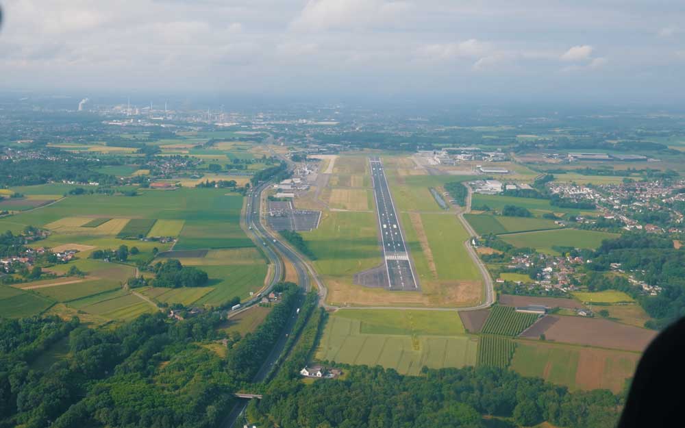 digitale communicatie website MAA Maastricht Aachen airport video productie ACN media maker landgraaf promote bedrijf zakelijk